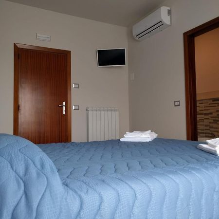 B&B Alba Sul Mare Guest House Massignano Eksteriør billede