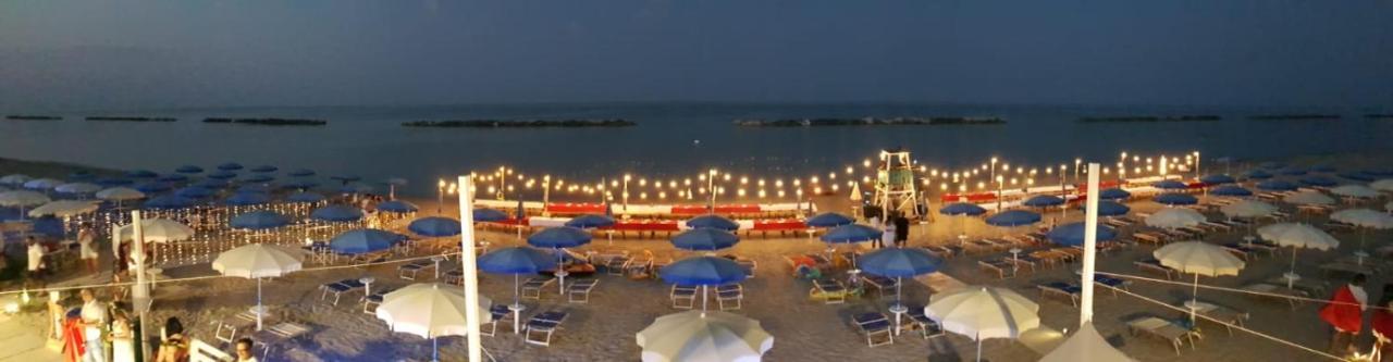 B&B Alba Sul Mare Guest House Massignano Eksteriør billede